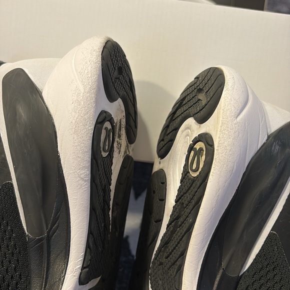 Lululemon W Blissfeel Run Sneakers - Picture 3 of 10